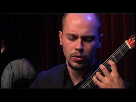 Preview image for the video "Alberto Mesirca - Nocturnal / Benjamin Britten".